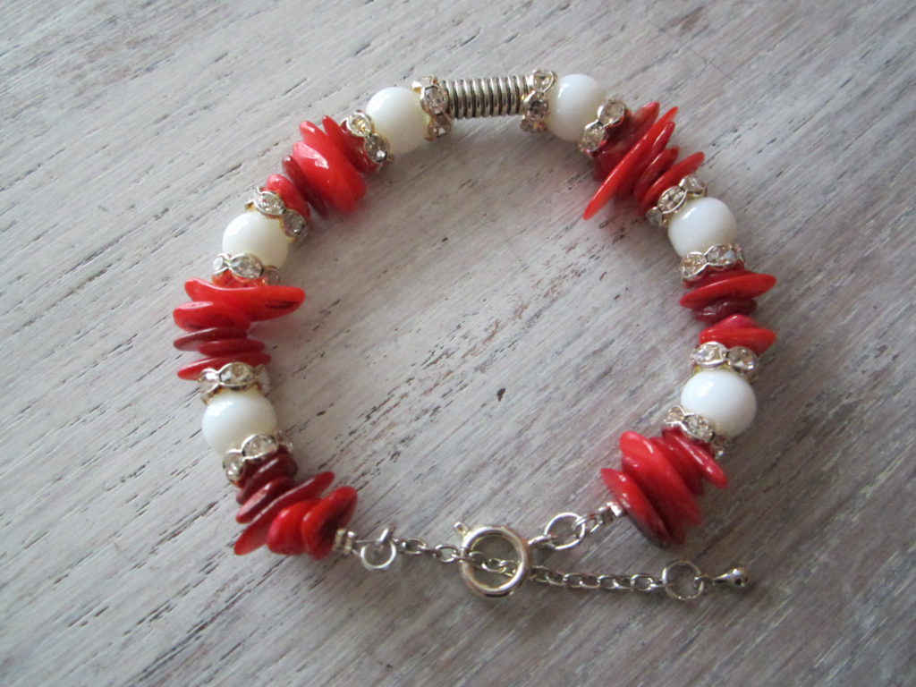 Bracelet Baroque Corail Teinté Rouge - Neuf Sans Emballage - Bijou Fantaisie