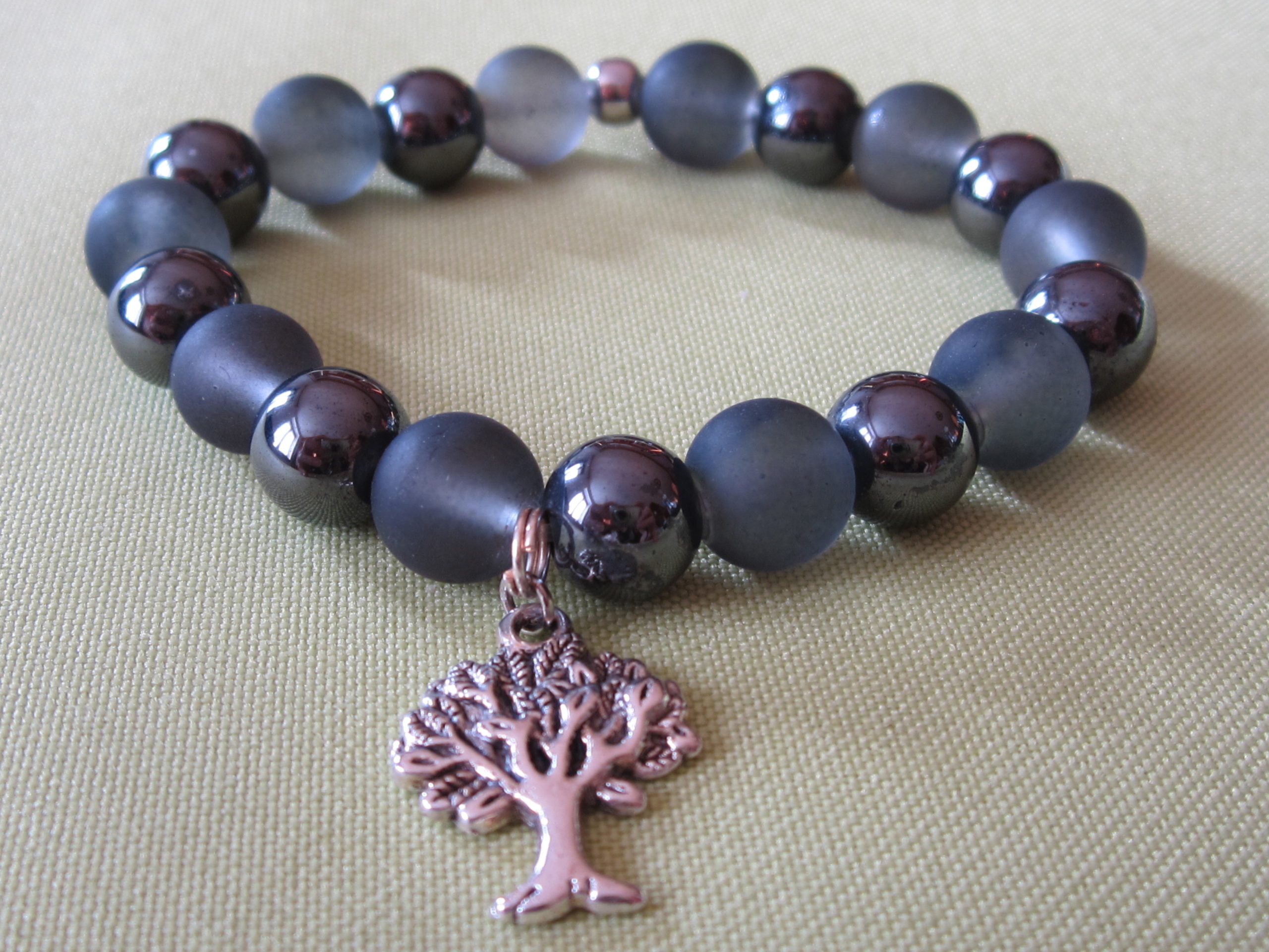 Bracelet Hématite et perles de verre