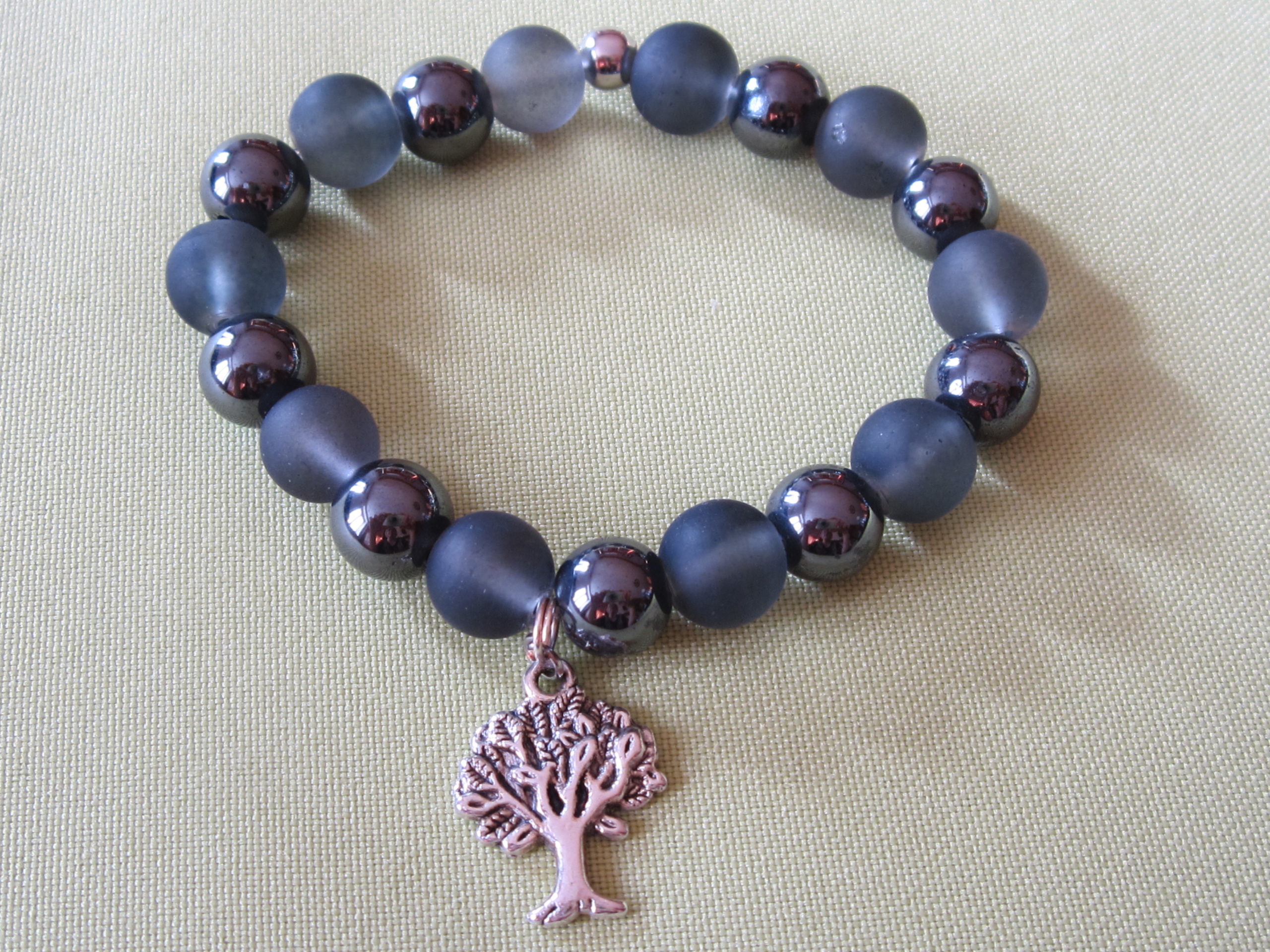 Bracelet Hématite et perles de verre