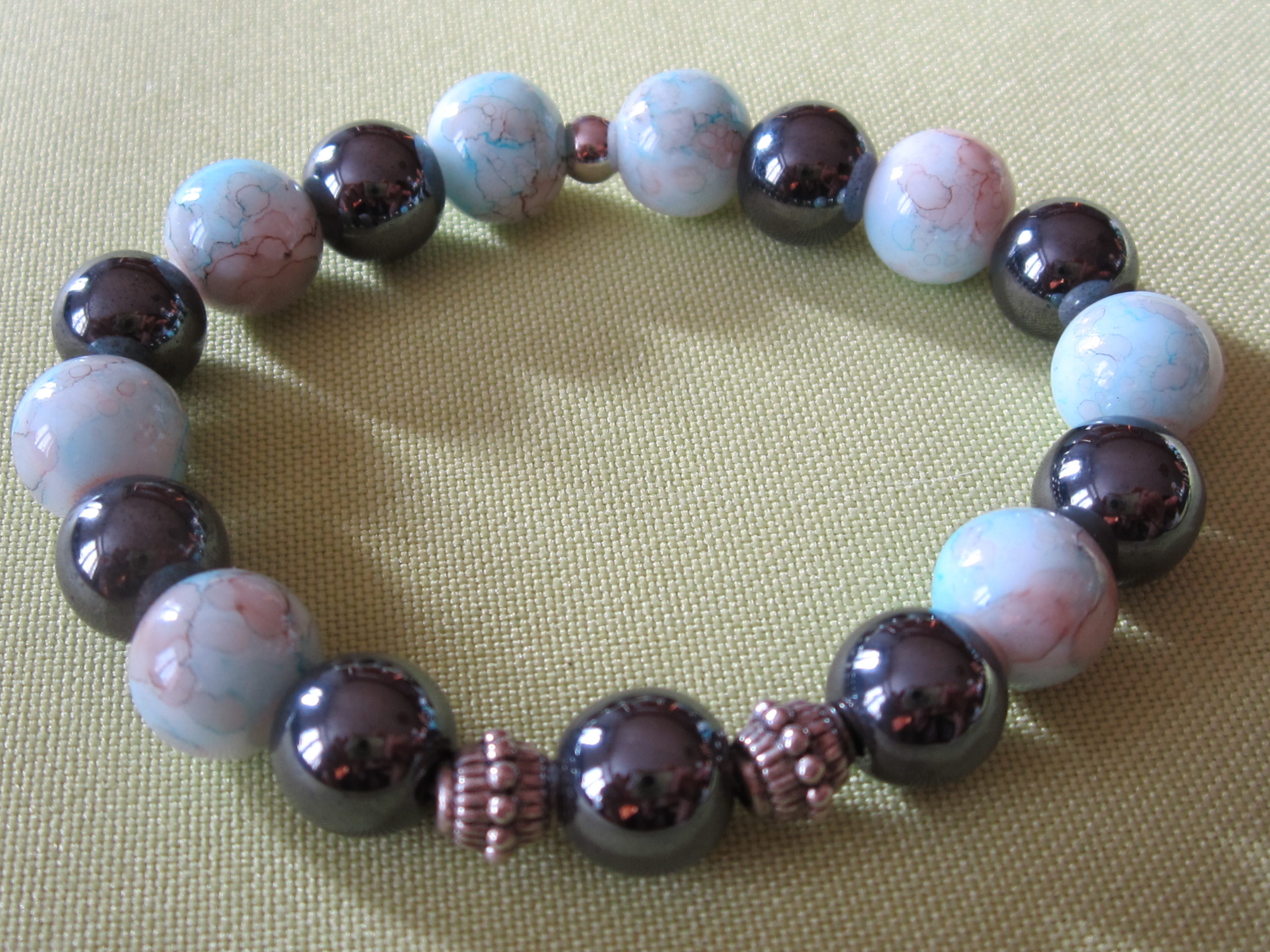 Bracelet Hématite et perles de verre