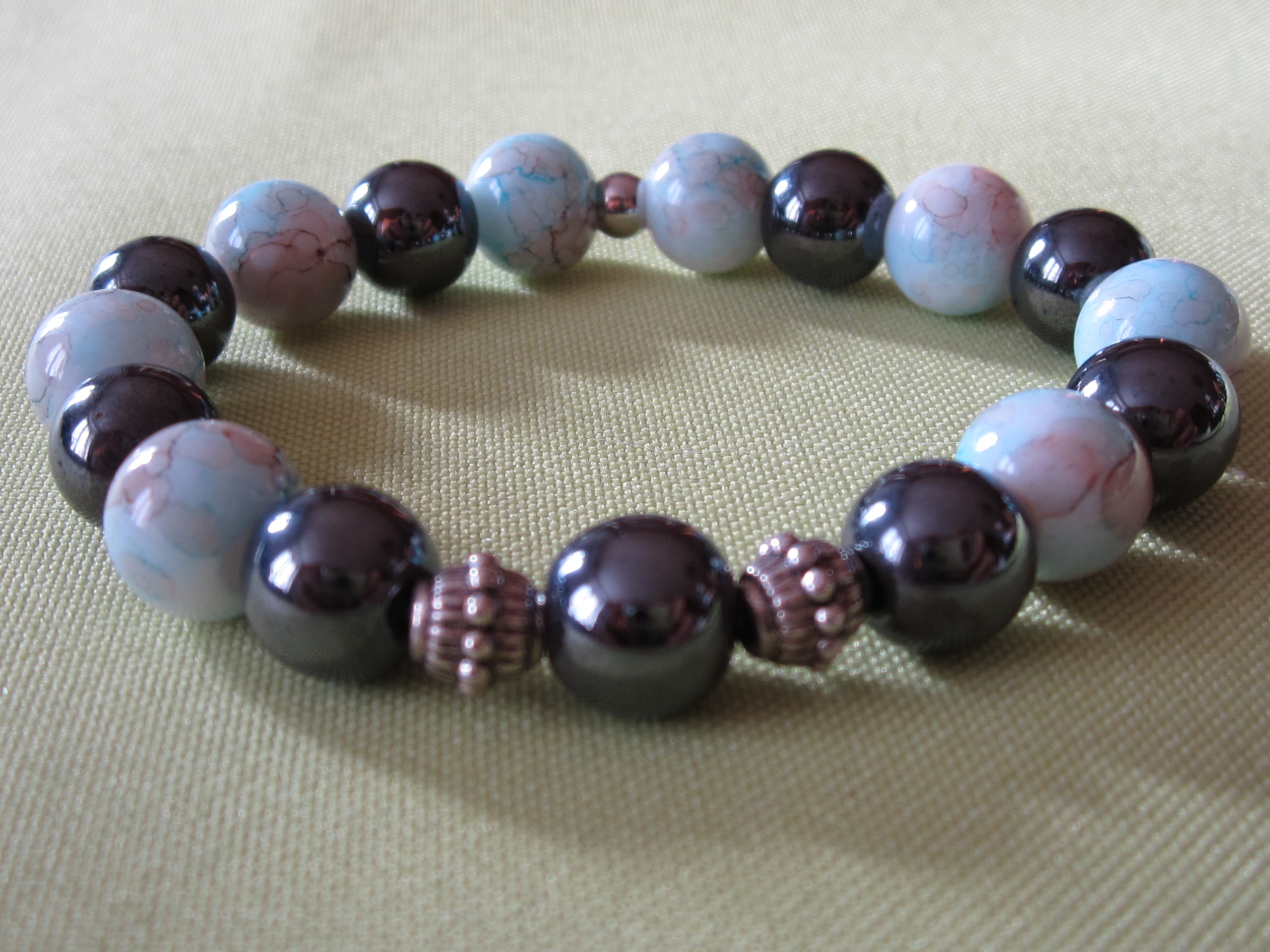 Bracelet Hématite et perles de verre