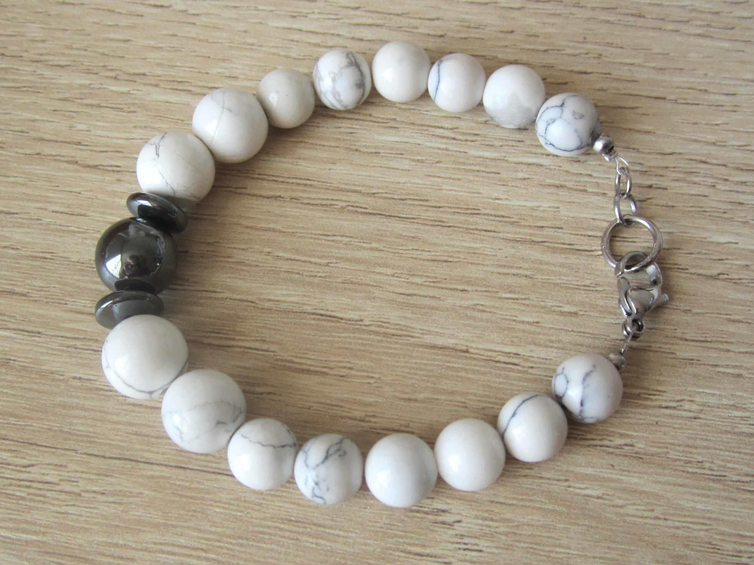 Bracelet Howlite et Hématite